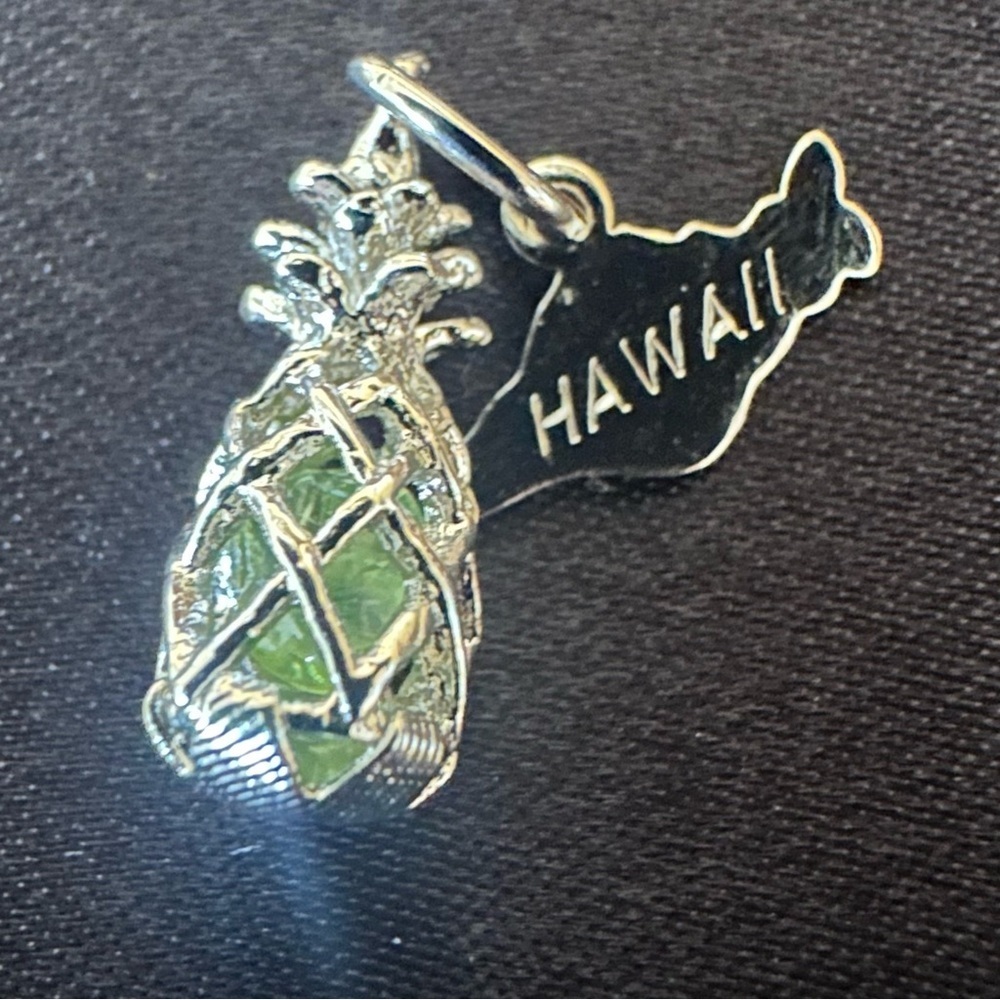 Sterling Silver Hawaii Pineapple Charm Pendant – Vintage Souvenir - Picture 3 of 7